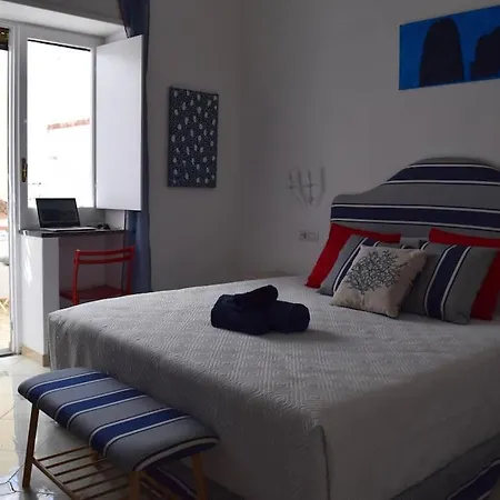 Casa Vera, 卡普里