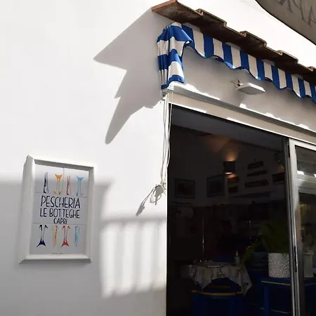 Casa Vera, * 카프리