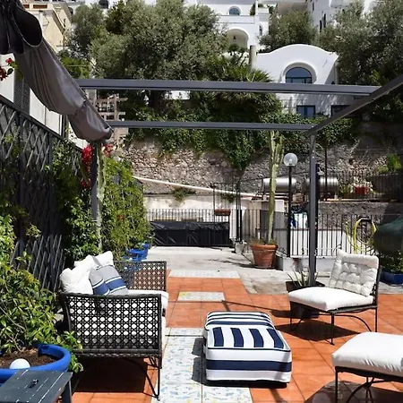 Casa Vera, * 카프리